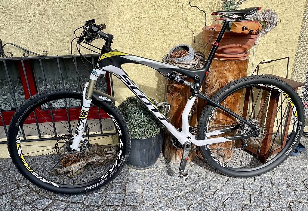 Biciclette: Scott RC 900 Carbon Fully XL – Usato da Krauchthal venduto da bikera