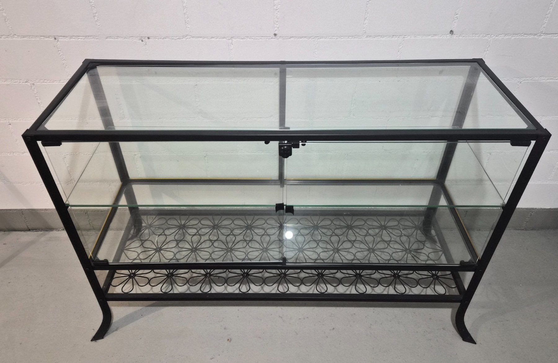 Ikea Vetrine: Vitrine Schwarz – Usato da Wil SG venduto da san_tpd2