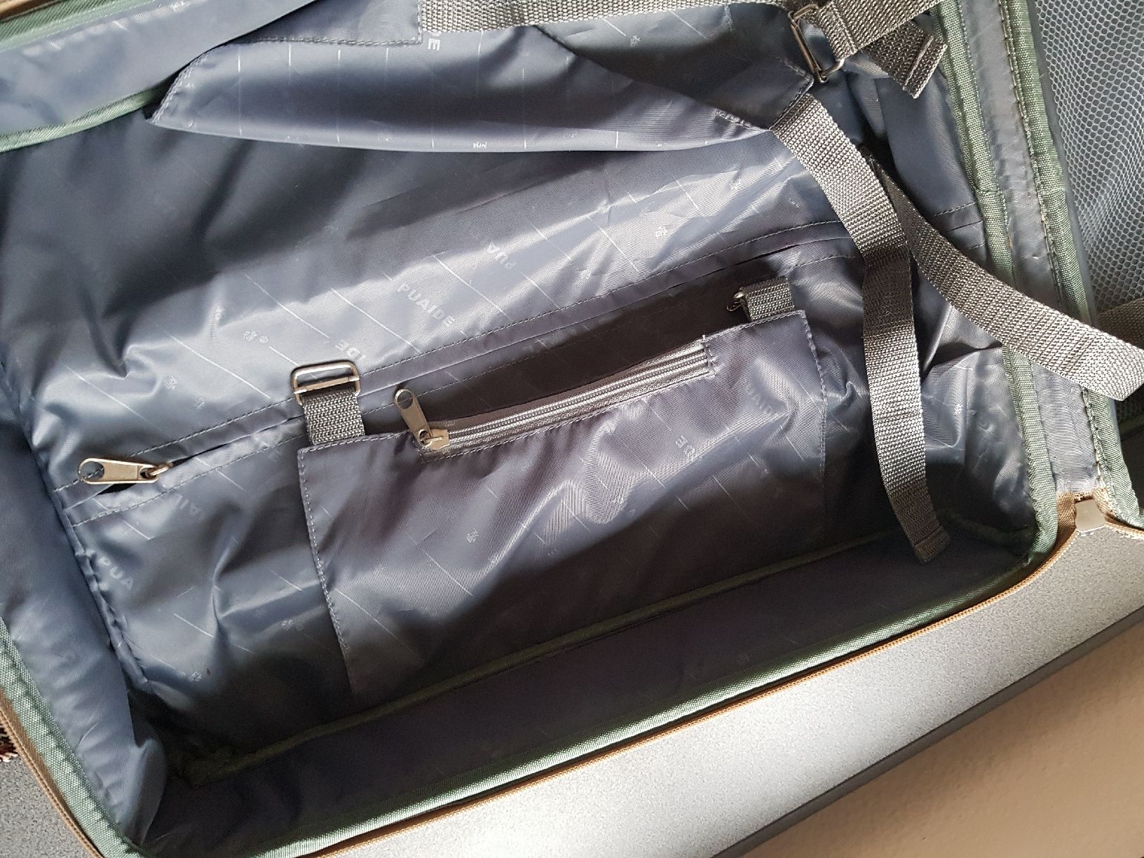 Valigie: Vintage Handgepäck – Usato da Olten venduto da Boston81 7