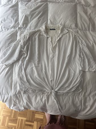 Chemisier Brandy Melville blanc noué devant