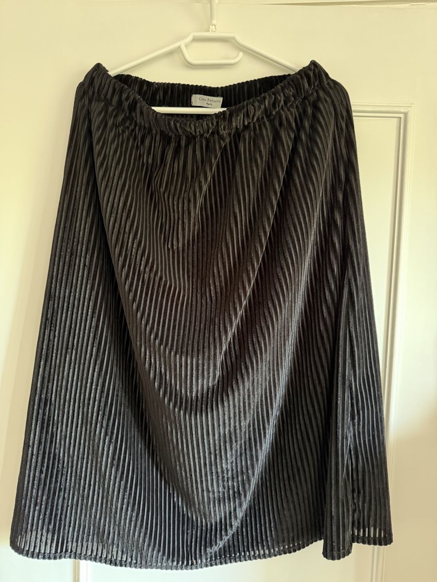 Gonne: Jupe midi noire Coco Panache Paris – Usato da Lausanne venduto da Pascal9999