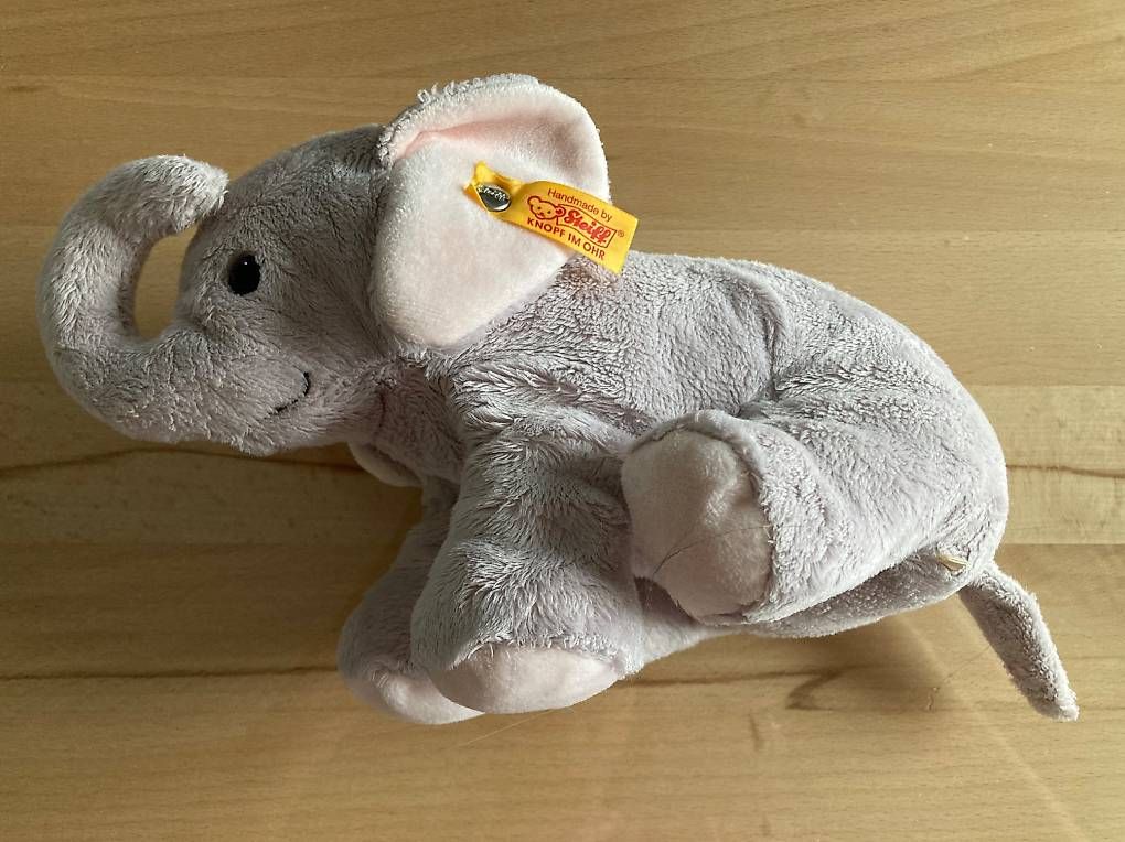 Spielzeuge: Steiff Elefant – Neu (gemäss Beschreibung) aus Oberglatt ZH von Fischli085