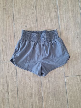 Sportshorts mit Innenhose, Gr.S