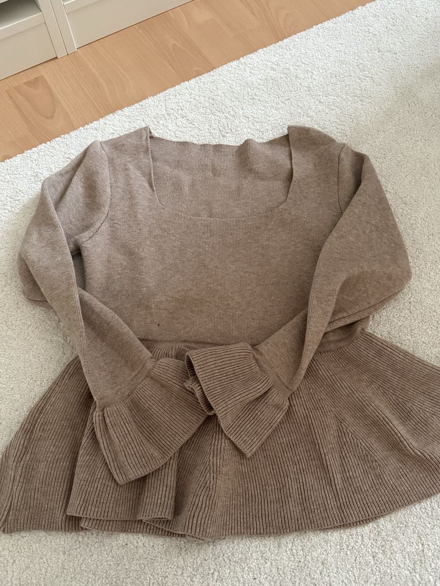 Maglioni & Felpe: Edler Strickpullover in Beige – Nuovo e nell'imballaggio originale da Alpnach Dorf venduto da beauty87 1