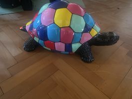 Bunte Deko Schildkröte – Handbemalt – XXL Blickfang für Haus