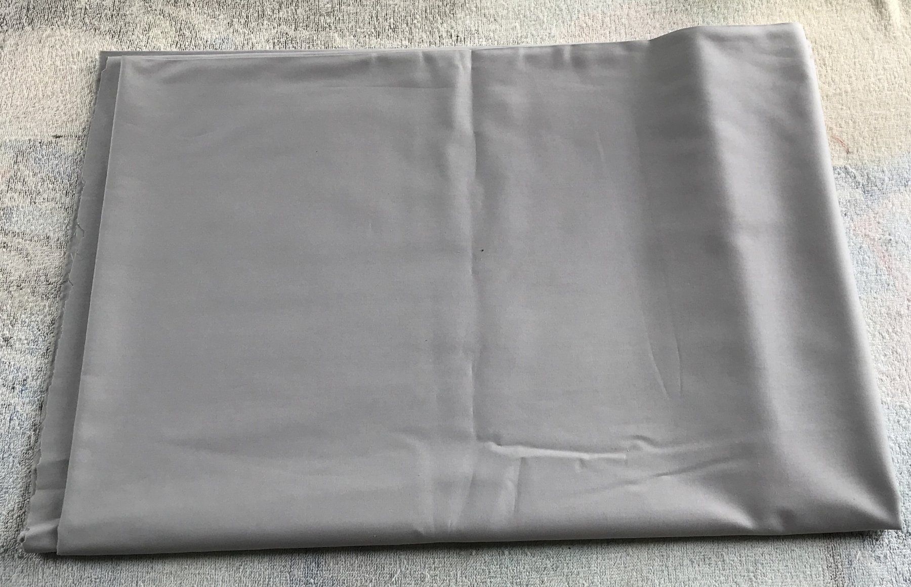 Tessuti: STOFF HELLGRAU CA. 200X150CM NEU – Nuovo (secondo la descrizione) da Ostermundigen venduto da wini63