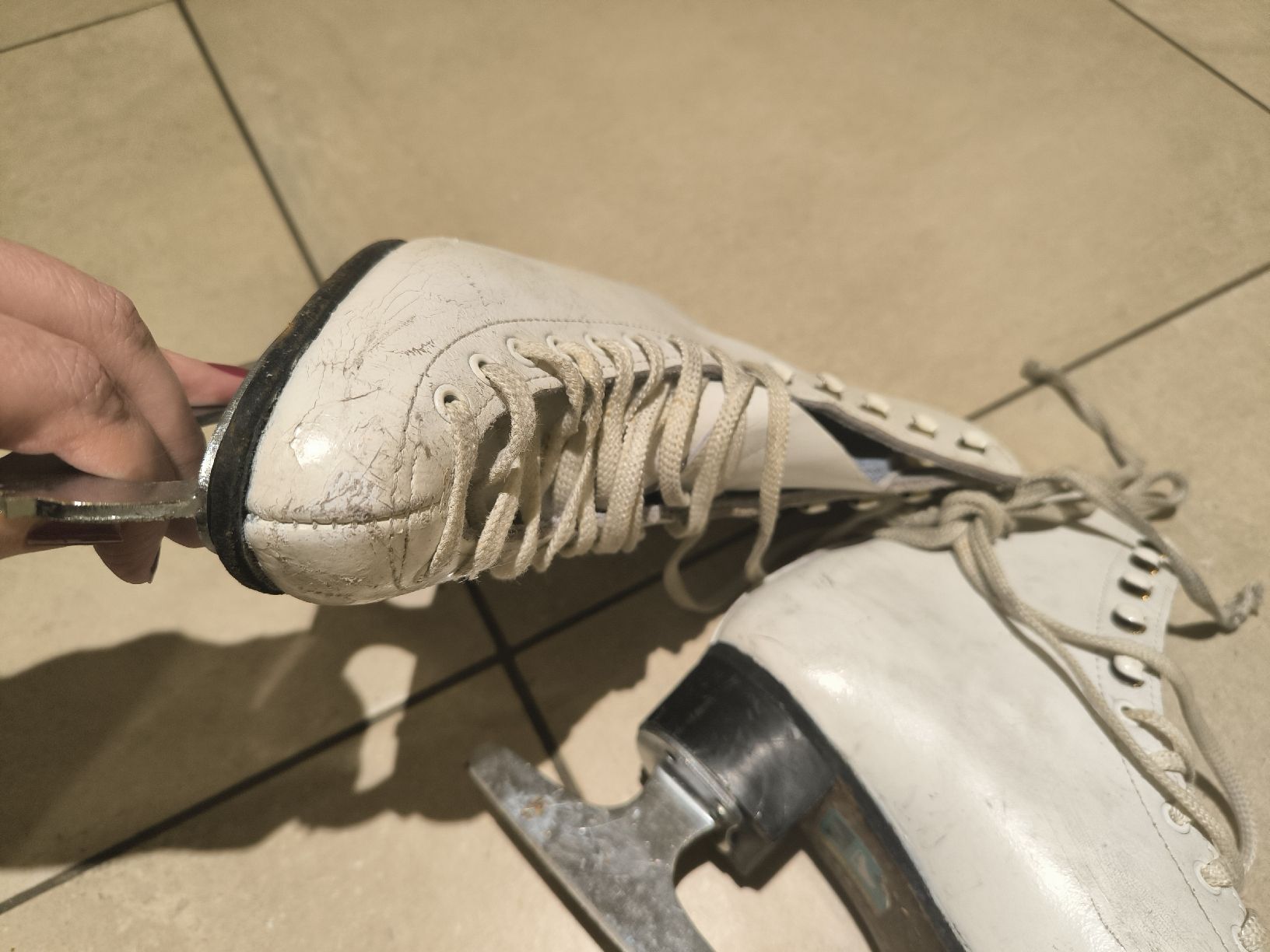 Patins à glace: Schlittschuhe, professionelle, Grösse 37, leder – D'occasion à Rüthi (Rheintal) par Boschacat 2