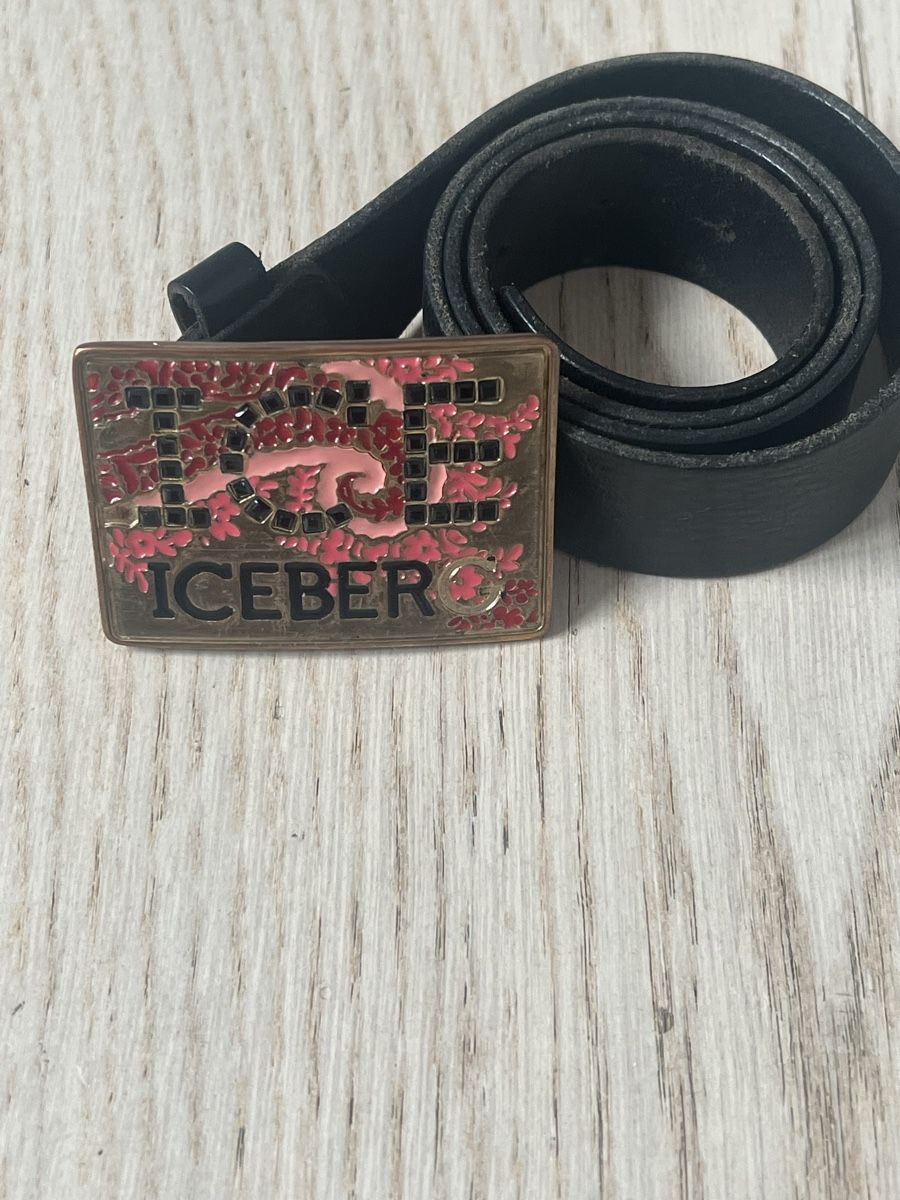Gürtel: Iceberg Belt, leather, black & pink, spring accessory – Gebraucht aus Dully von rev_l7jp