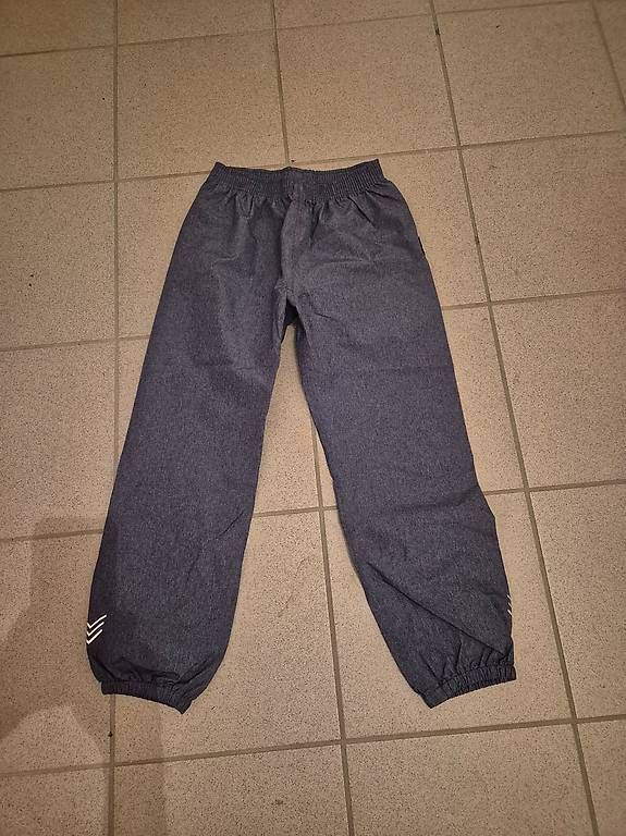 Pantaloni: Pantaloni da pioggia – Usato da Vacallo venduto da for_Alessandra78