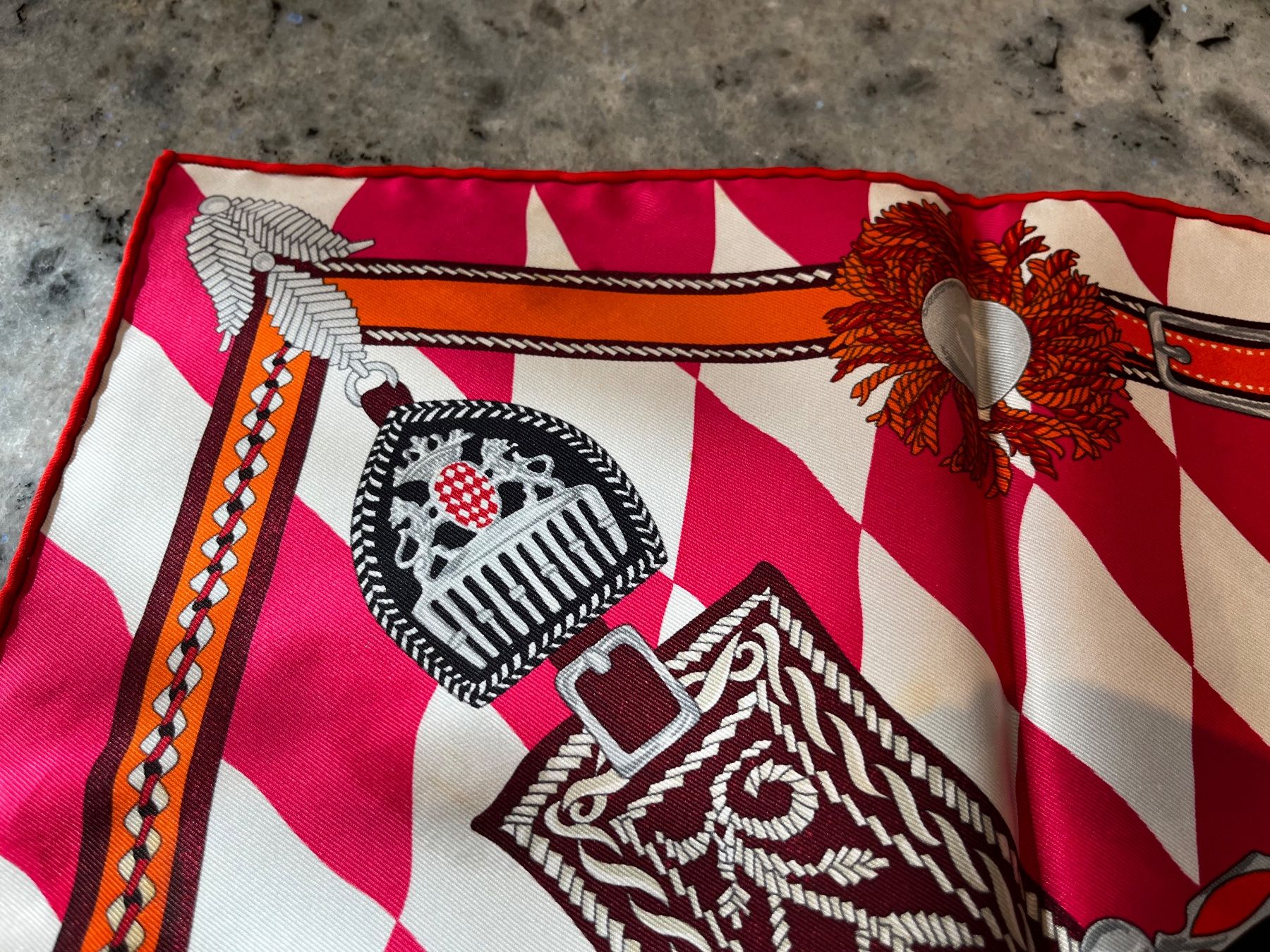 Hermès Foulards, Tücher & Schals: Parade de Leonhardi – Gebraucht aus Bevaix von Kintsugi 4
