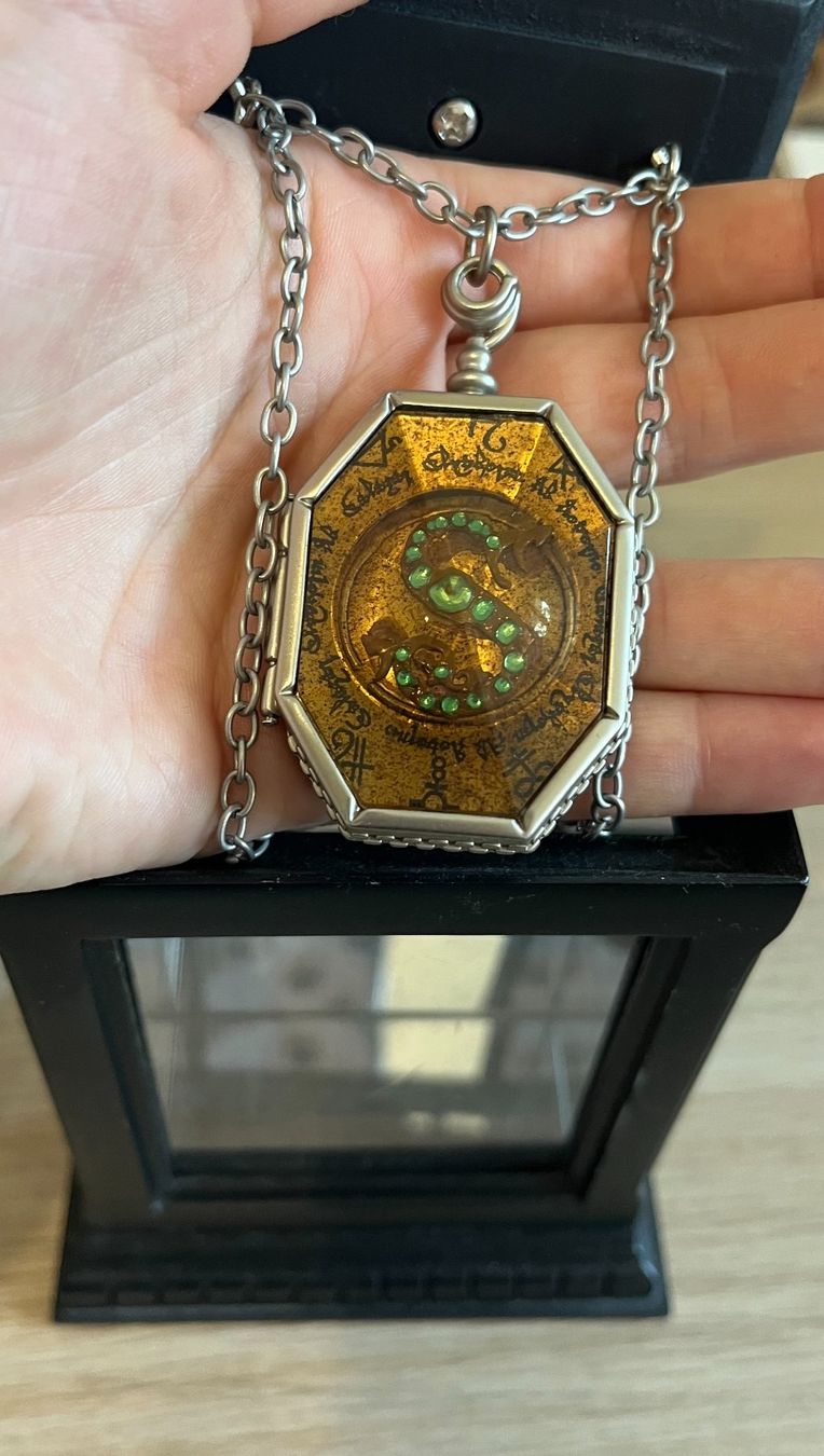Tutte le decorazioni: Harry Potter - Regulus Black locket Horcruxe – Usato da Zürich venduto da sar_hm59 1