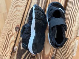 Nike offener Schuh, Größe 24