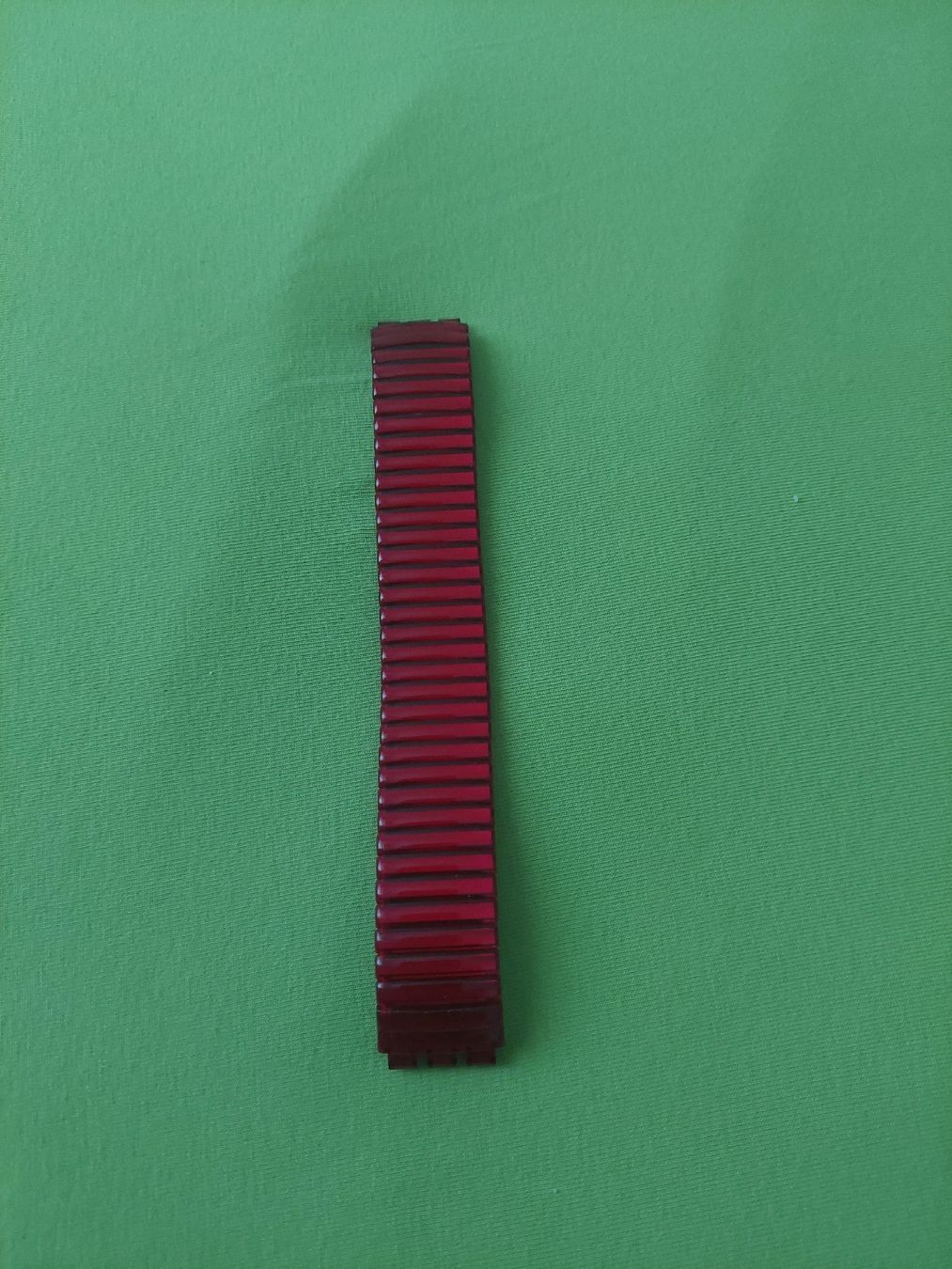 Bracciali & Braccialetti: Armband rot Metall Elastisch gebraucht – Nuovo (secondo la descrizione) da Luzern venduto da M.Ai 1