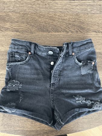 Schwarze Jeans-Shorts von Miss Selfridge, Gr. 34