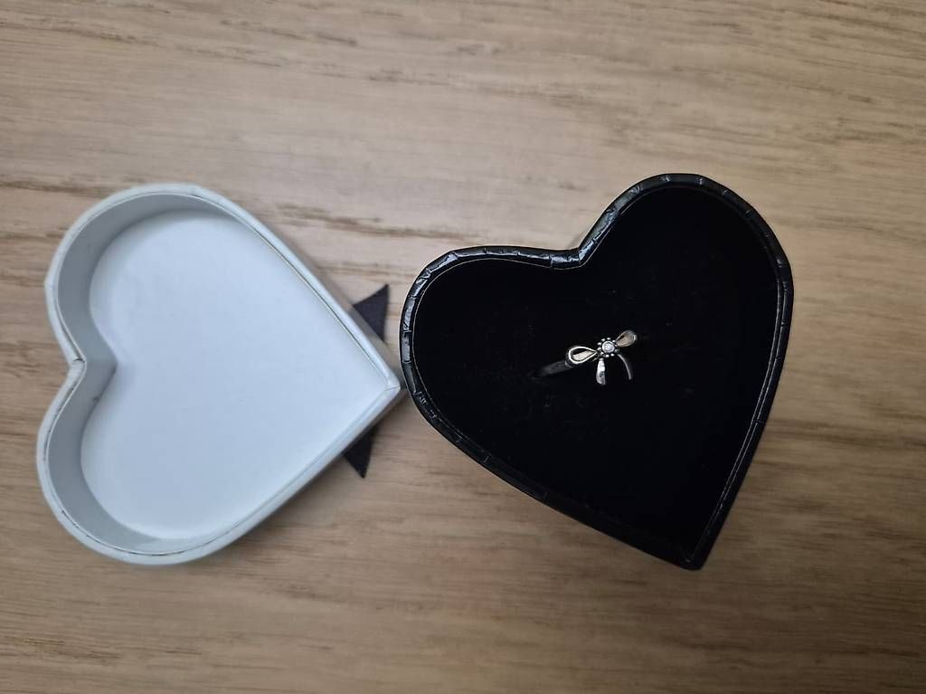 Ringe: Thomas Sabo Ring mit Geschenkverpackung, Gr 52 – Gebraucht aus Meilen von jul_28tj 2