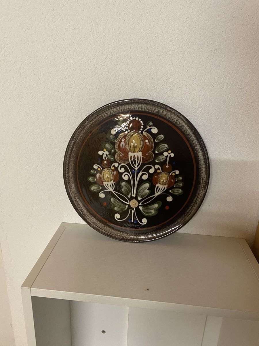 Tutte le decorazioni: handgemachter Keramik Teller Blumenmuster braun – Nuovo (secondo la descrizione) da Oberengstringen venduto da dilara.c 1
