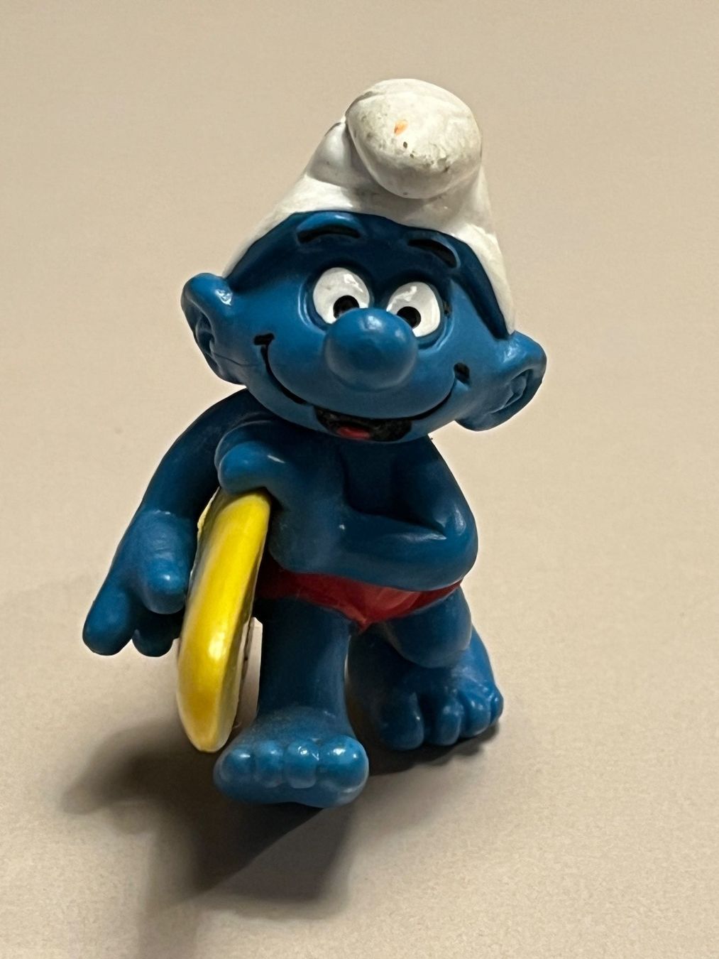 Schleich Statuette: Schlumpf mit Surfbrett, Barfuss – Usato da Winterthur venduto da Wusa01