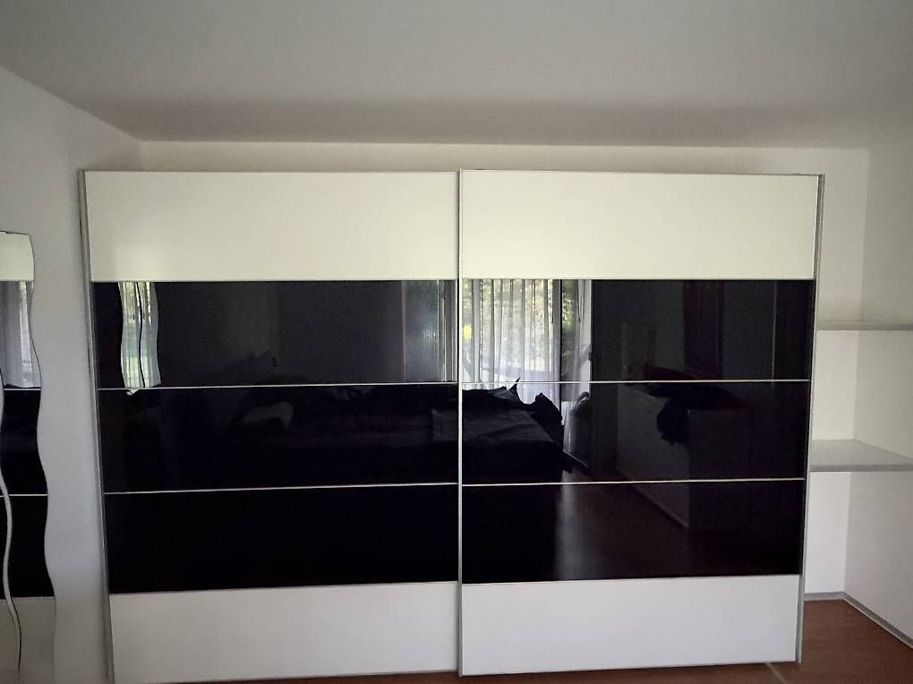 Schränke: Kleiderschrank massiv – Gebraucht aus Villmergen von Sabsi92