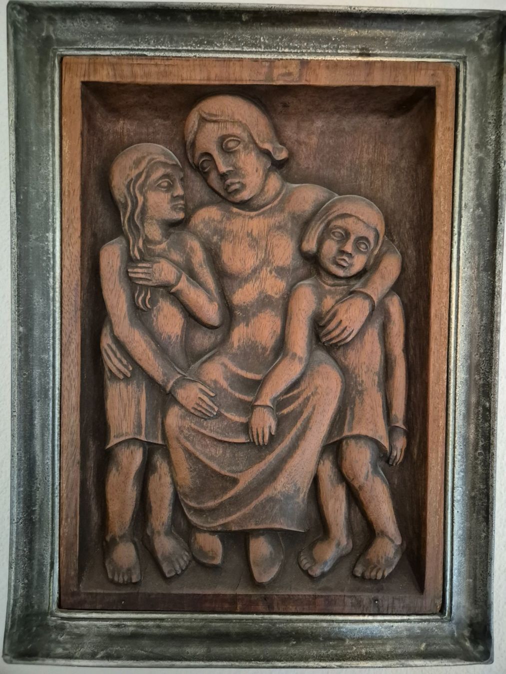 Skulpturen & Statuen: Holzskulptur; Mutter mit Kindern – Gebraucht aus Steinach von ACMO32O 1