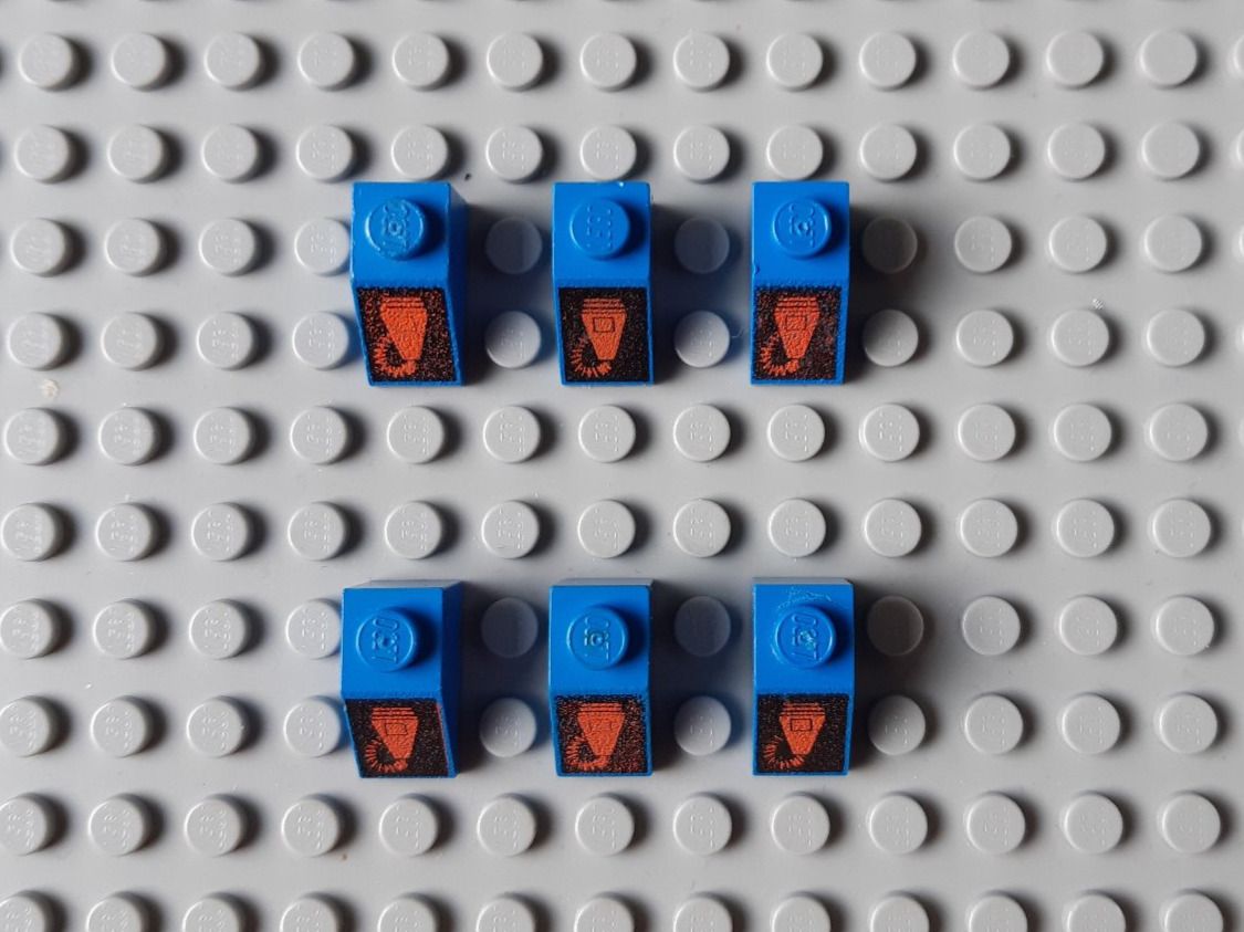 Lego Kit di costruzioni: LEGO Classic Space - Slope Microphone Pattern - 3040pb001 – Usato da Muhen venduto da Legoholic 1