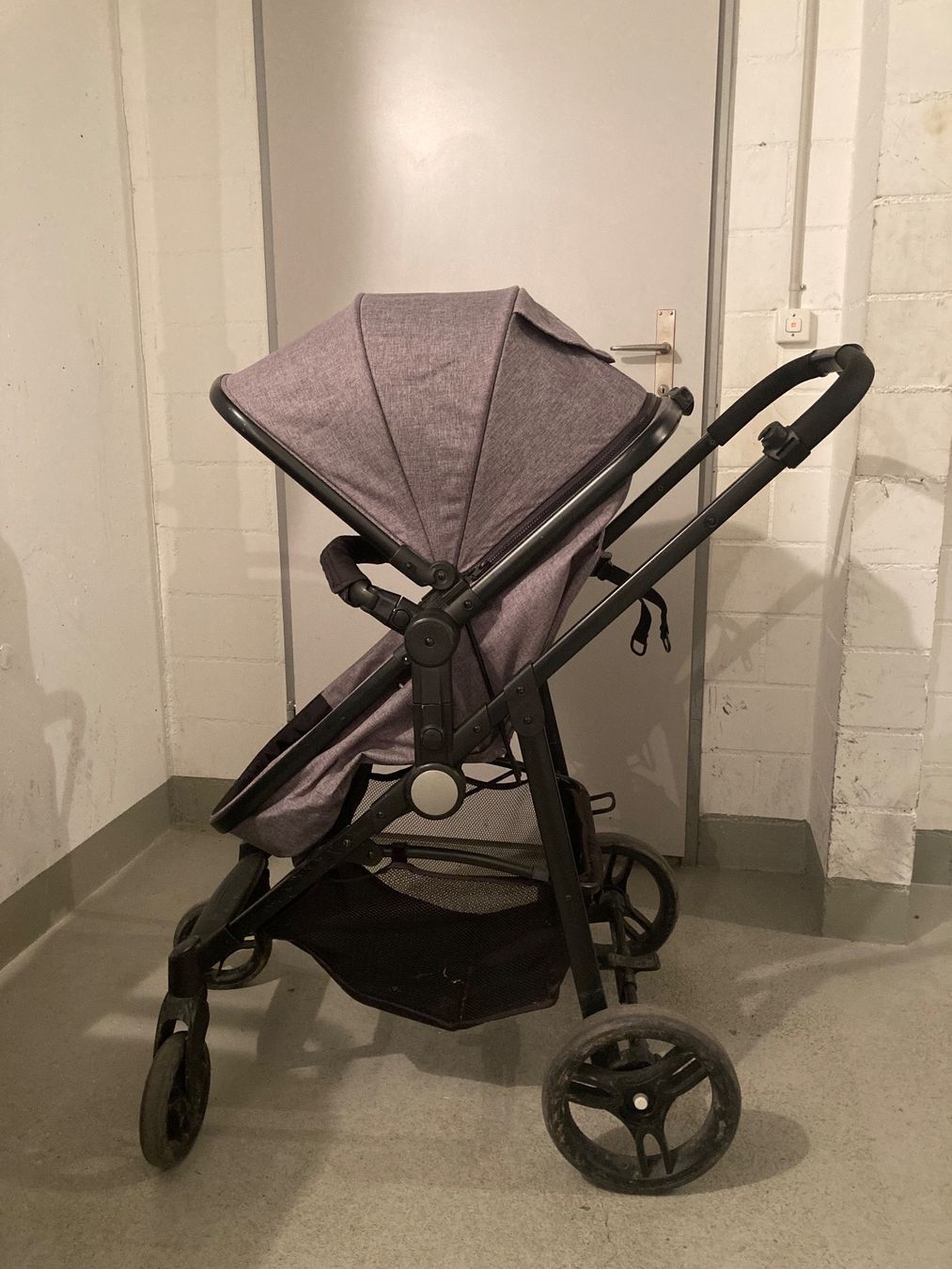 Carrozzine: Kinderkraft Kinderwagen – Usato da Hünenberg See venduto da Juna2 2