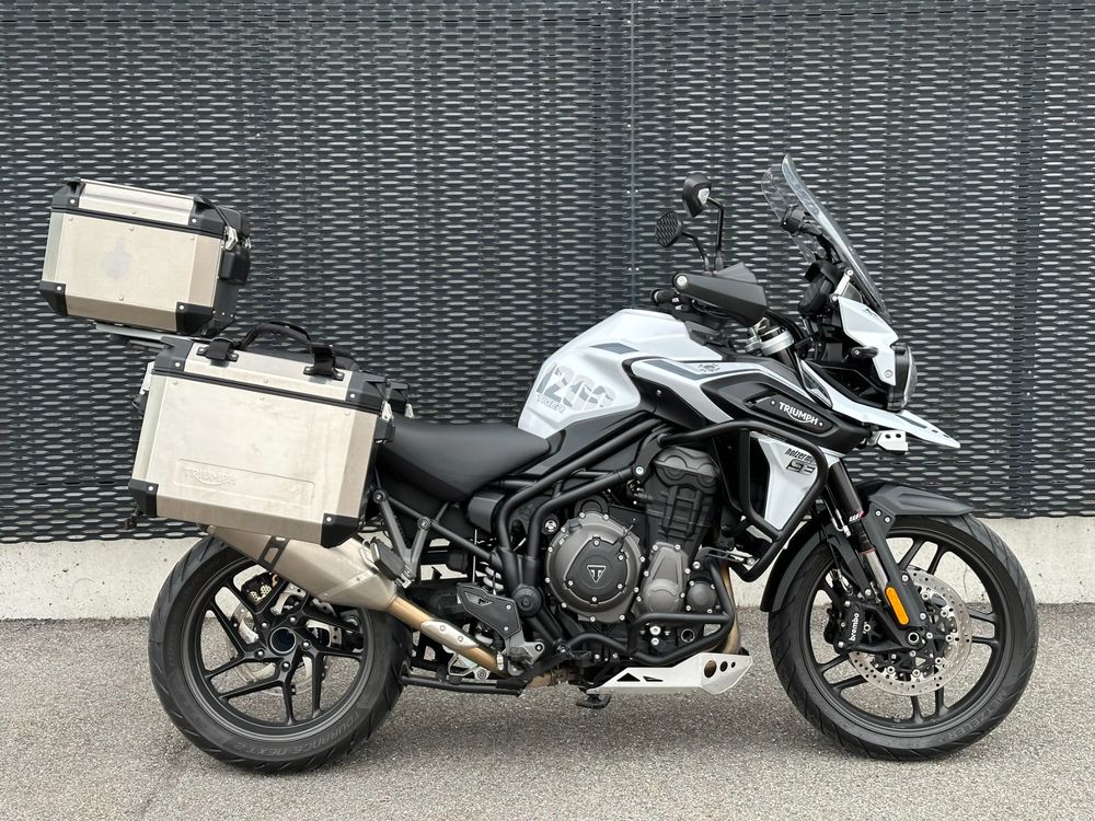 Triumph tiger outlet 1200 alpine