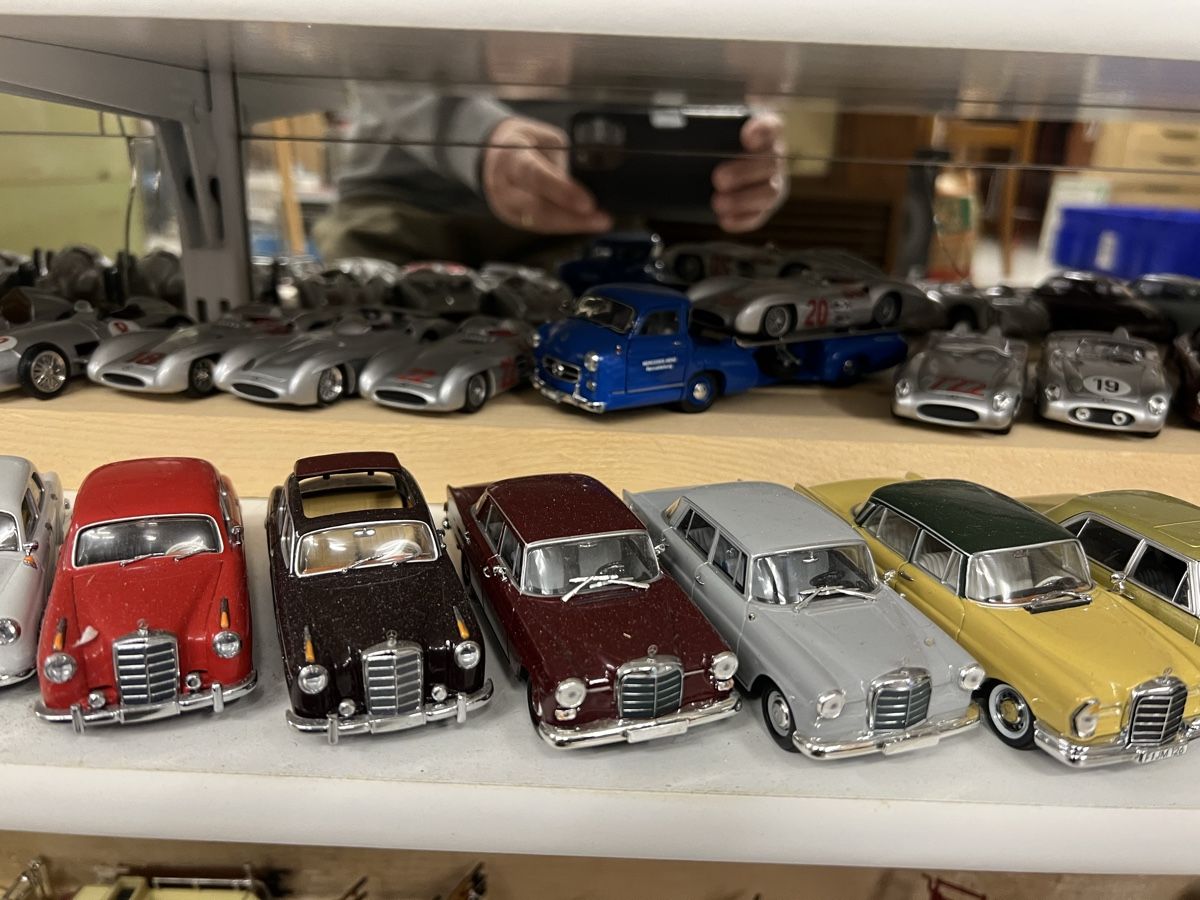 Mercedes-Benz Modellini d'auto: 90 Mercedes 1/43 Modellautos – Usato da Steffisburg venduto da gfell2 6
