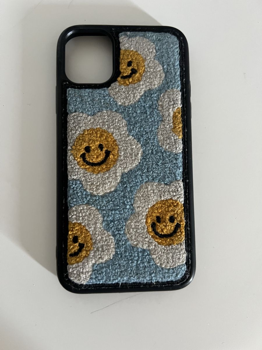 Apple Cover & Protezioni schermo: Coque iPhone 11 – Usato da Le Grand-Saconnex venduto da sol_jqk7