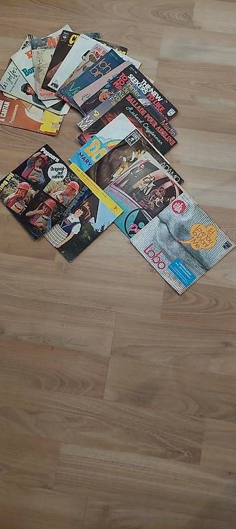 Dischi in vinile: Single- und Langspielplatten und CD – Usato da Oetwil am See venduto da Klma1