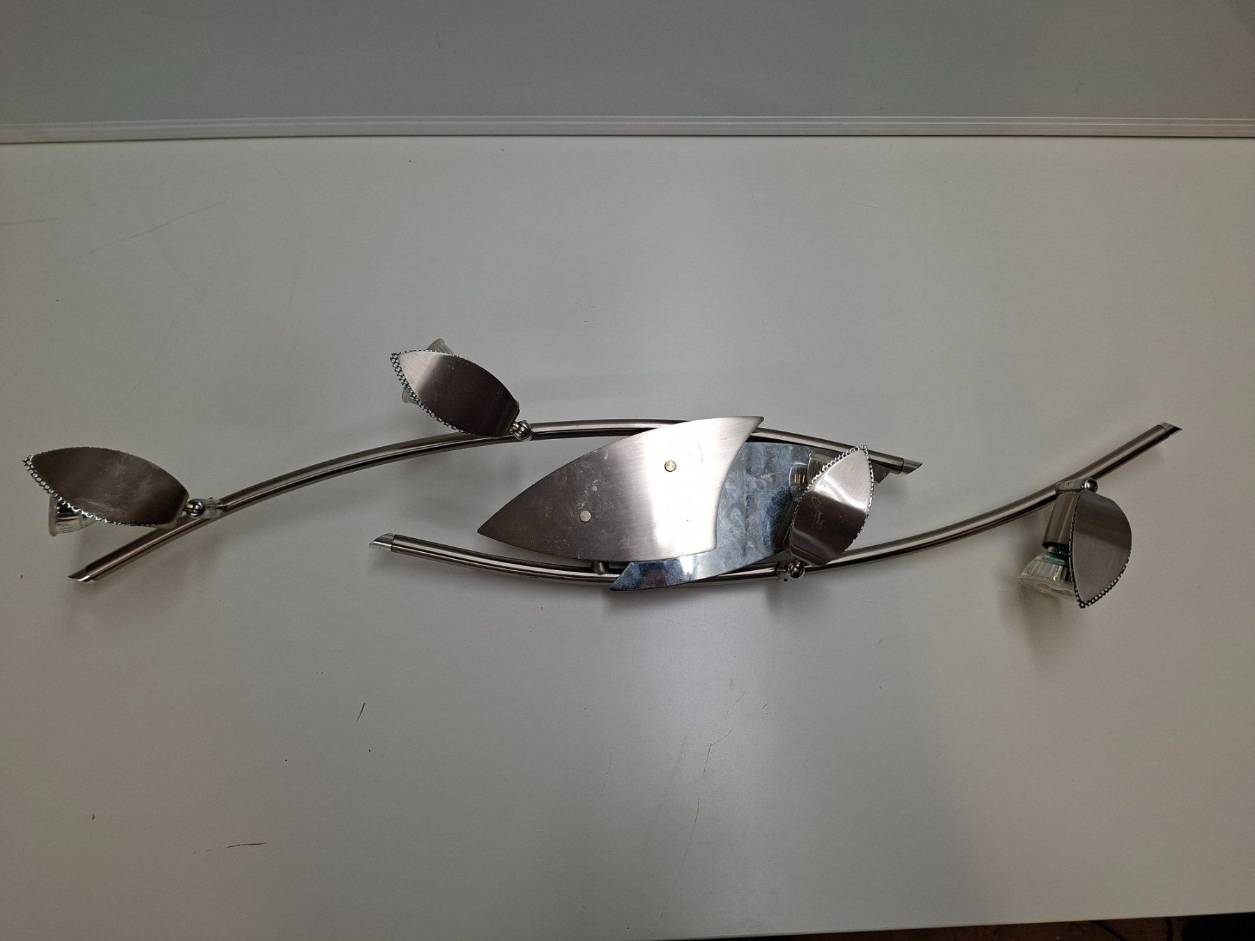 Lampadari & plafoniere: Lampe mit vier Strahlern – Usato da Wettingen venduto da Wendemarket 1
