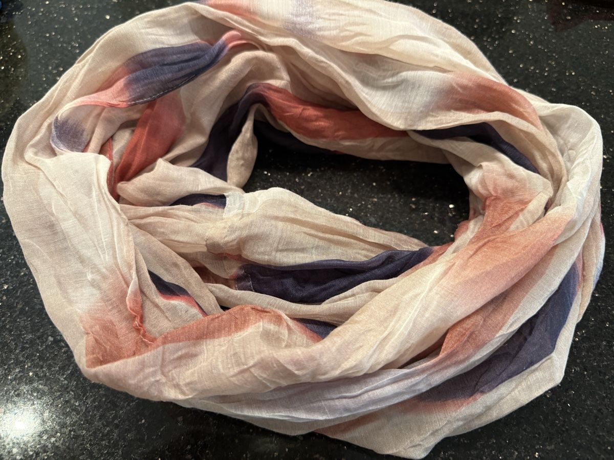 Foulard & Sciarpe: Loop Schal - Top Zustand! – Nuovo (secondo la descrizione) da Lyss venduto da Sibella56
