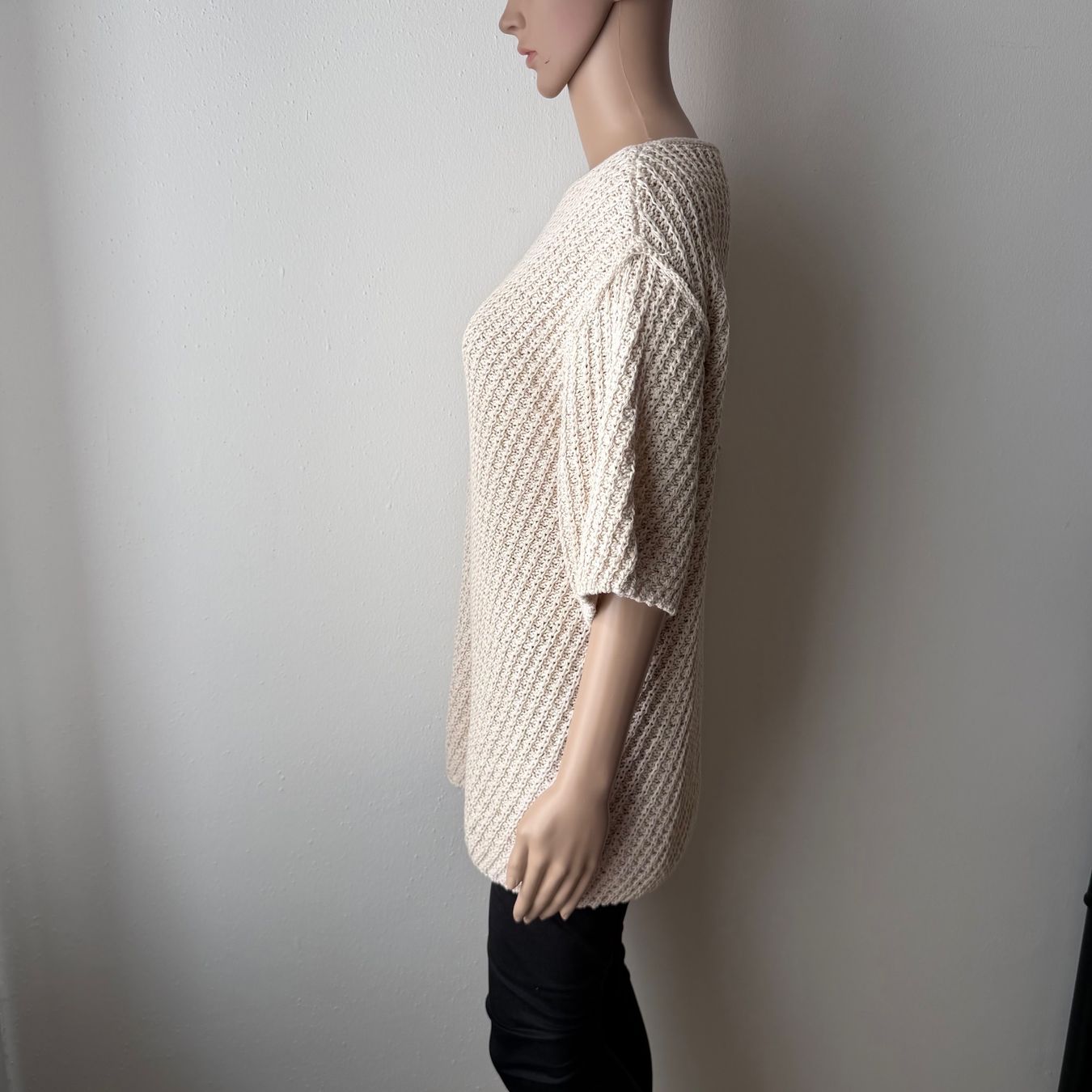 H&M T-shirt: strukturiertes, kurzärmliges Strickshirt | Silk Blend Shirt – Usato da Zürich venduto da ClosetQueen 3