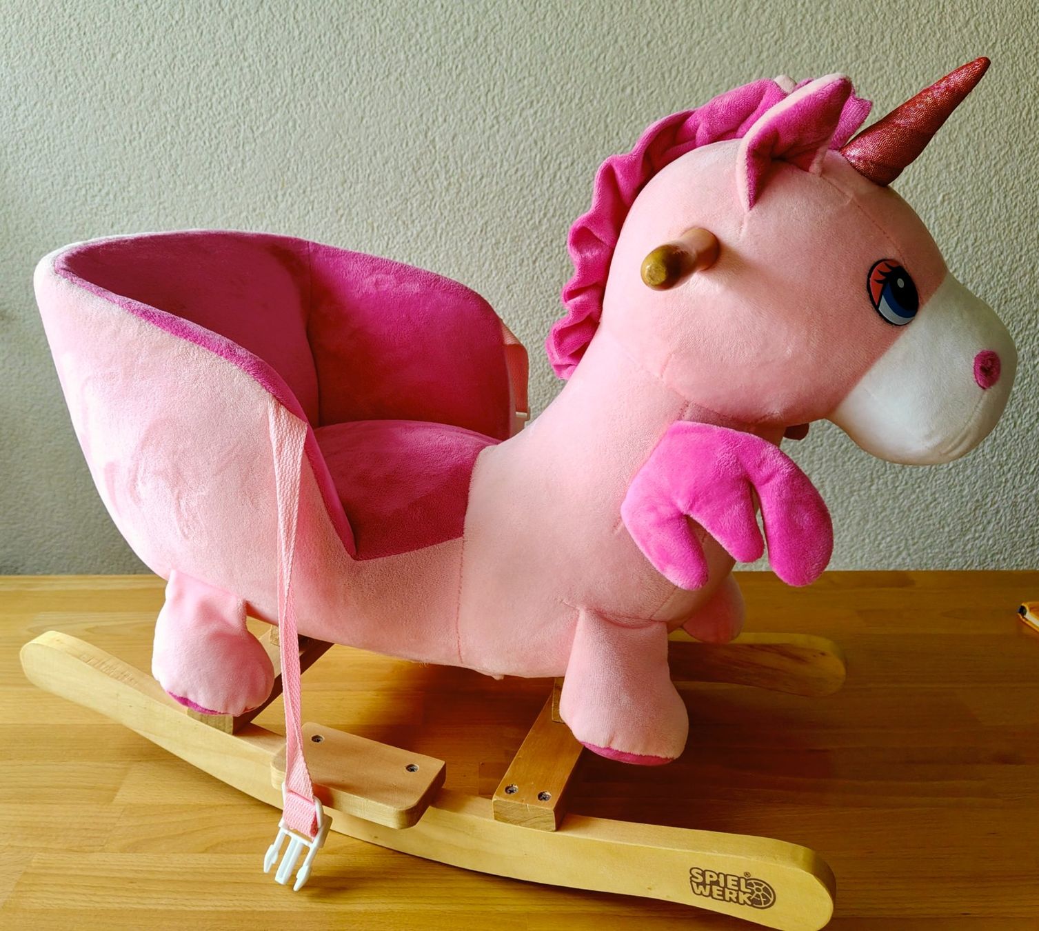 Giocattoli: Schaukel Einhorn mit Sound – Usato da Thun venduto da rundumadumli 1