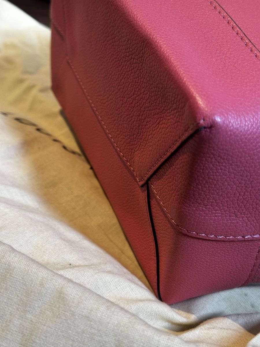 Louis Vuitton Sacs à dos: Louis Vuitton Rucksack LockMe, Leder, Neu! – Neuf avec emballage d'origine à Luzern par kim221080 6