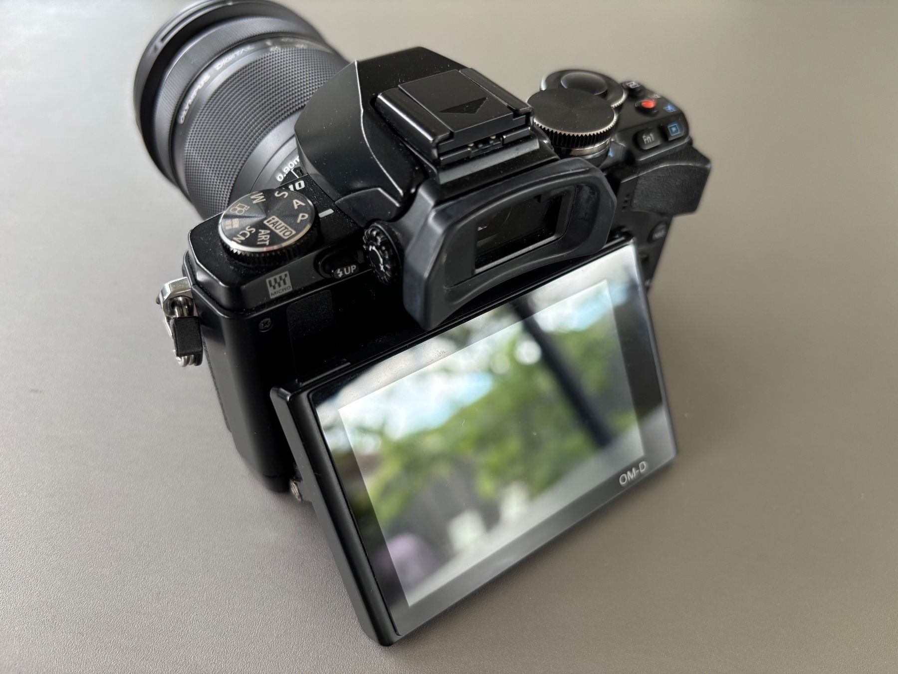 Olympus Fotocamera: Olympus OM-D E-M10 Systemkamera - top Zustand! – Usato da Heerbrugg venduto da delpietro 5