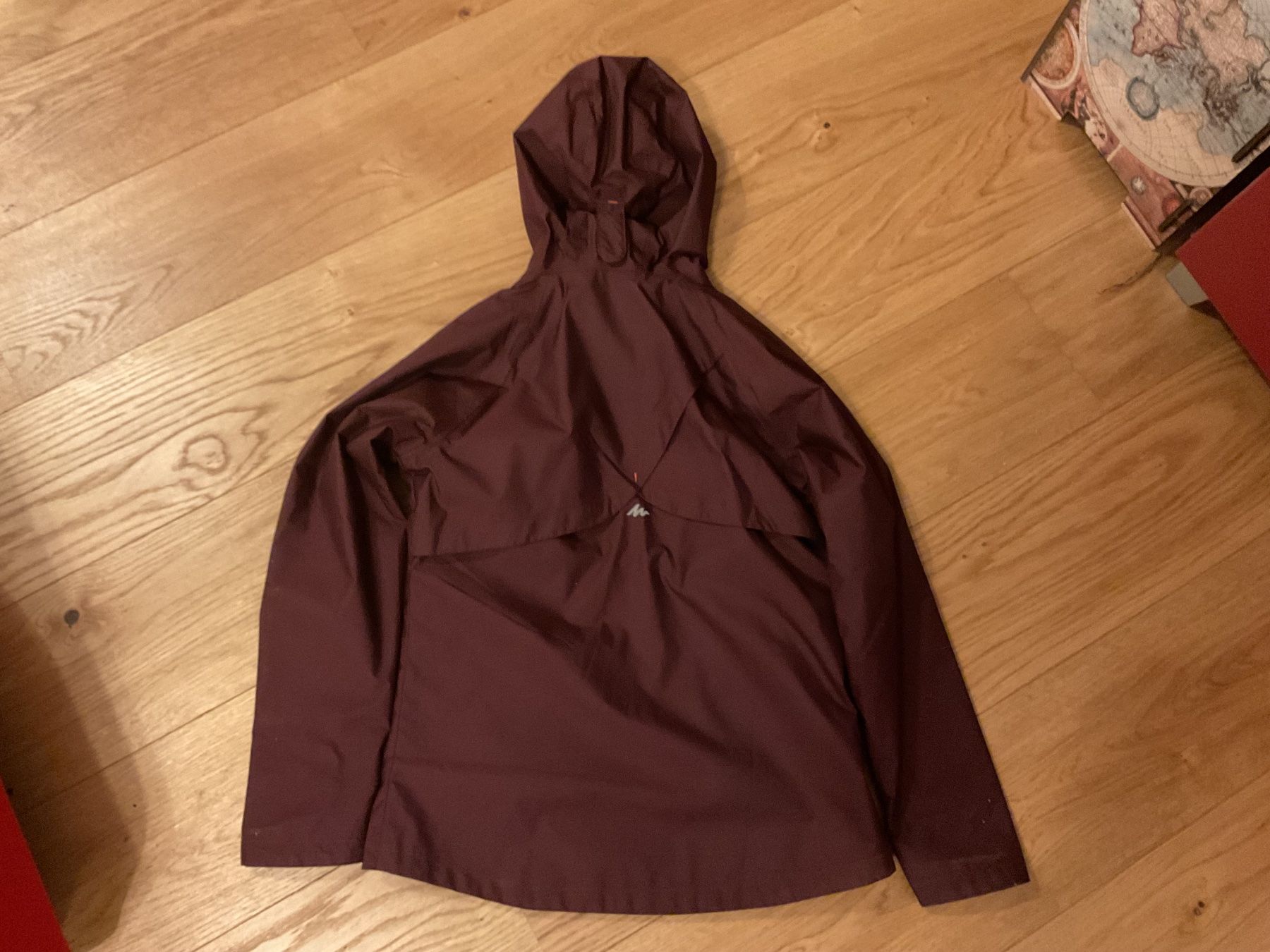 Decathlon Giacche & Cappotti: Quechua Kinder Regenjacke Grösse 146/152 – Usato da Pfeffingen venduto da Marc4148 5