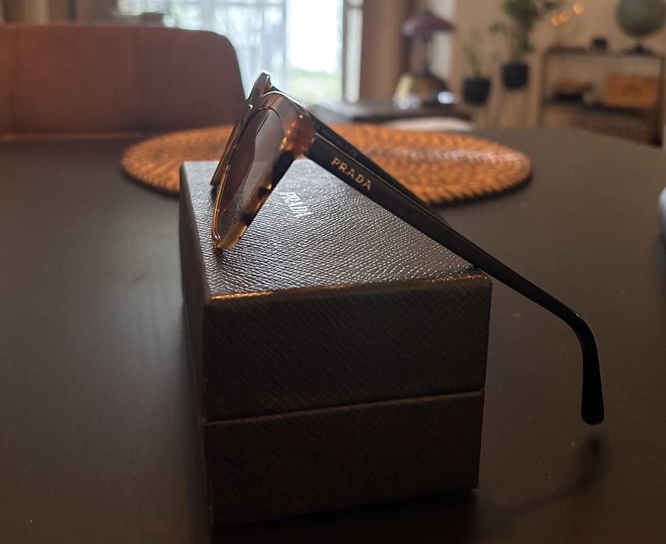 Occhiali & Lenti: Sonnenbrille Prada (Damen) – Usato da Aesch ZH venduto da nat_pnr7 2