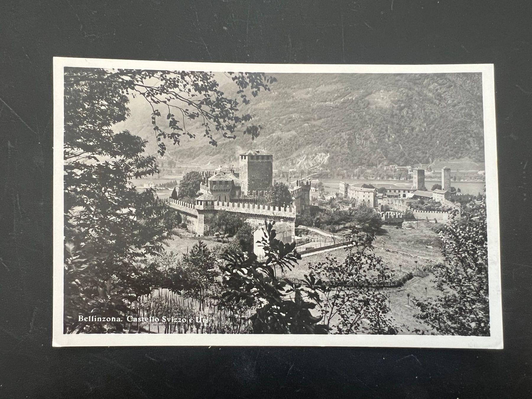 Cartoline postali: Bellinzona  1933 Ansichtskarte (V273) – Usato da Hinwil venduto da Sidi4
