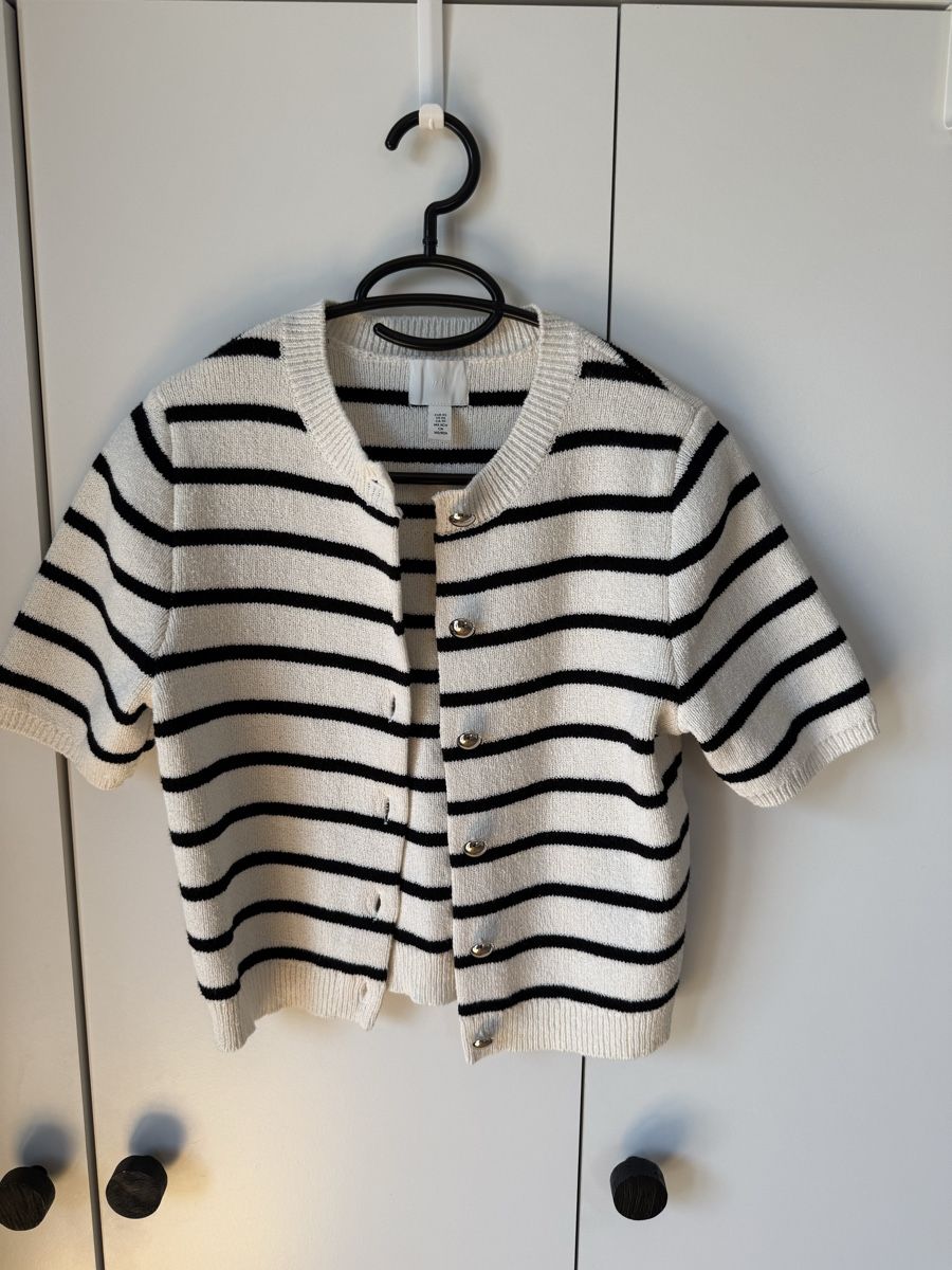 H&M Top: H&M Top xs – Nuovo (secondo la descrizione) da Luzern venduto da Aistee 1