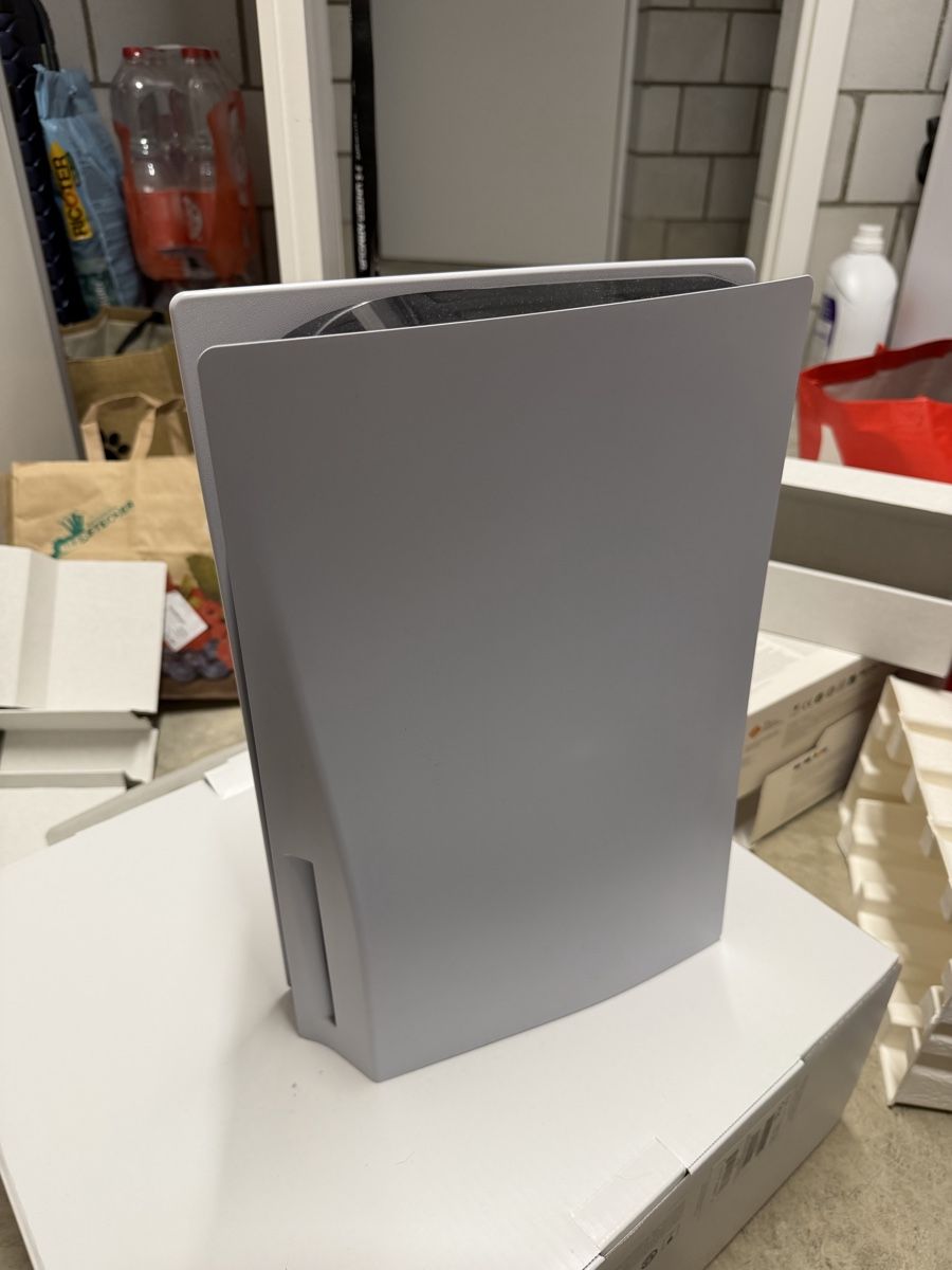 Sony Console: Sony PlayStation 5  – Usato da Kirchberg BE venduto da MauEspo 7