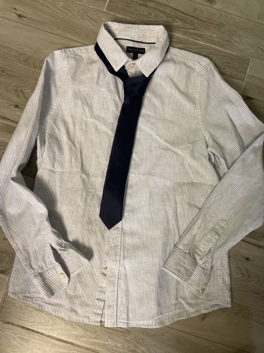C&A Camicie, T-shirt & Polo: C&A Hemd mit blauer Krawatte Gr.158 – Usato da Obergerlafingen venduto da cabo4