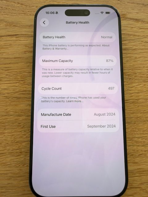 Apple Telefoni cellulari / Smartphones: iPhone 16 Pro Black 256 GB – Usato da Bülach venduto da Zick01 4