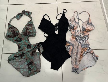 Monokini - Cut out Badeanzug (3 Stk.)