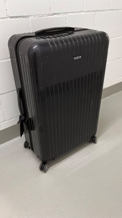 Rimowa Reisekoffer blau