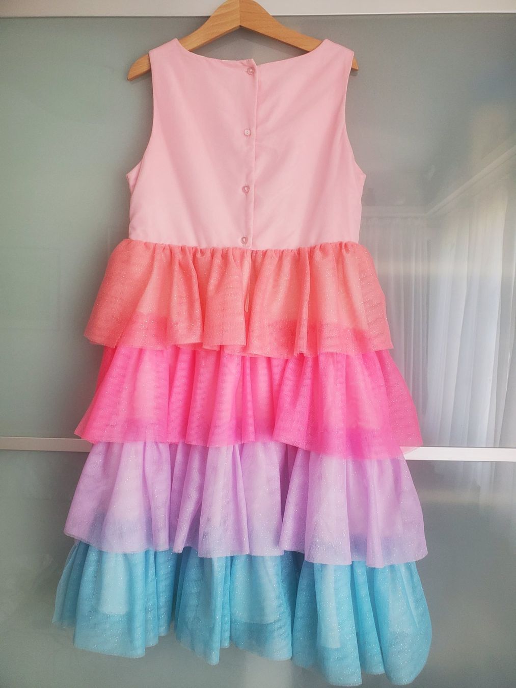 H&M Vestiti & Gonne: Kleid gr. 134 – Usato da Frauenfeld venduto da BeneFull 1