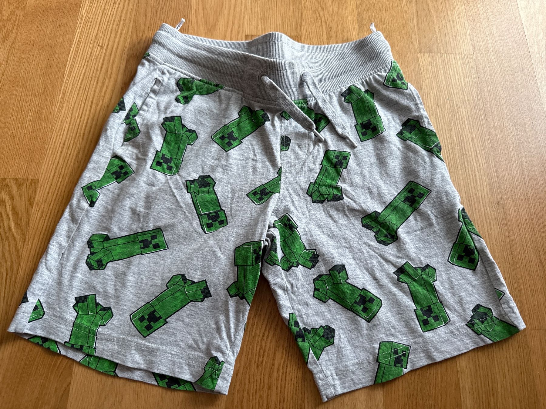 Pantaloni: Shorts Gr. 128 – Usato da Zürich venduto da Lucinka21