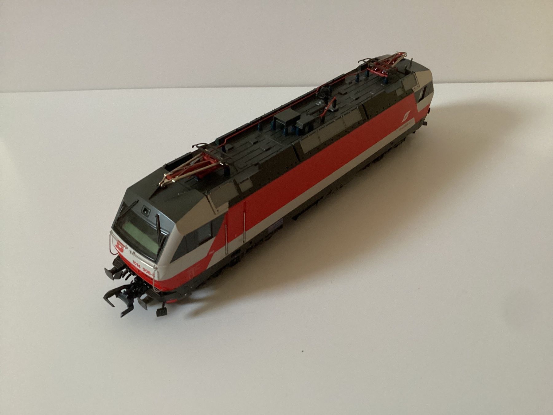 Roco Modellini di ferrovie: Roco 43820 ÖBB 1014 008-5 H0 1:87 – Usato da Effretikon venduto da simtek_de