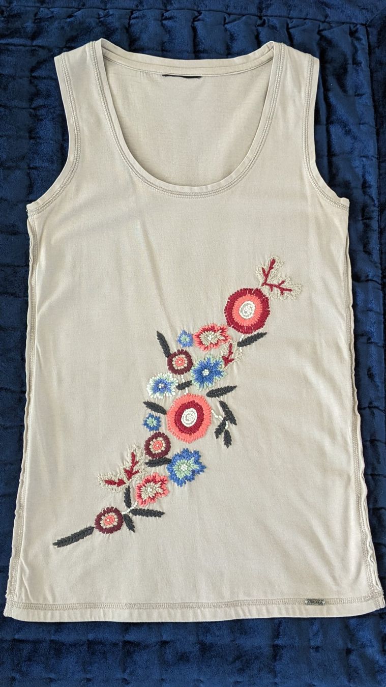 Mexx Top: besticktes T-Shirt. Mexx. – Usato da Winterthur venduto da losa_p966