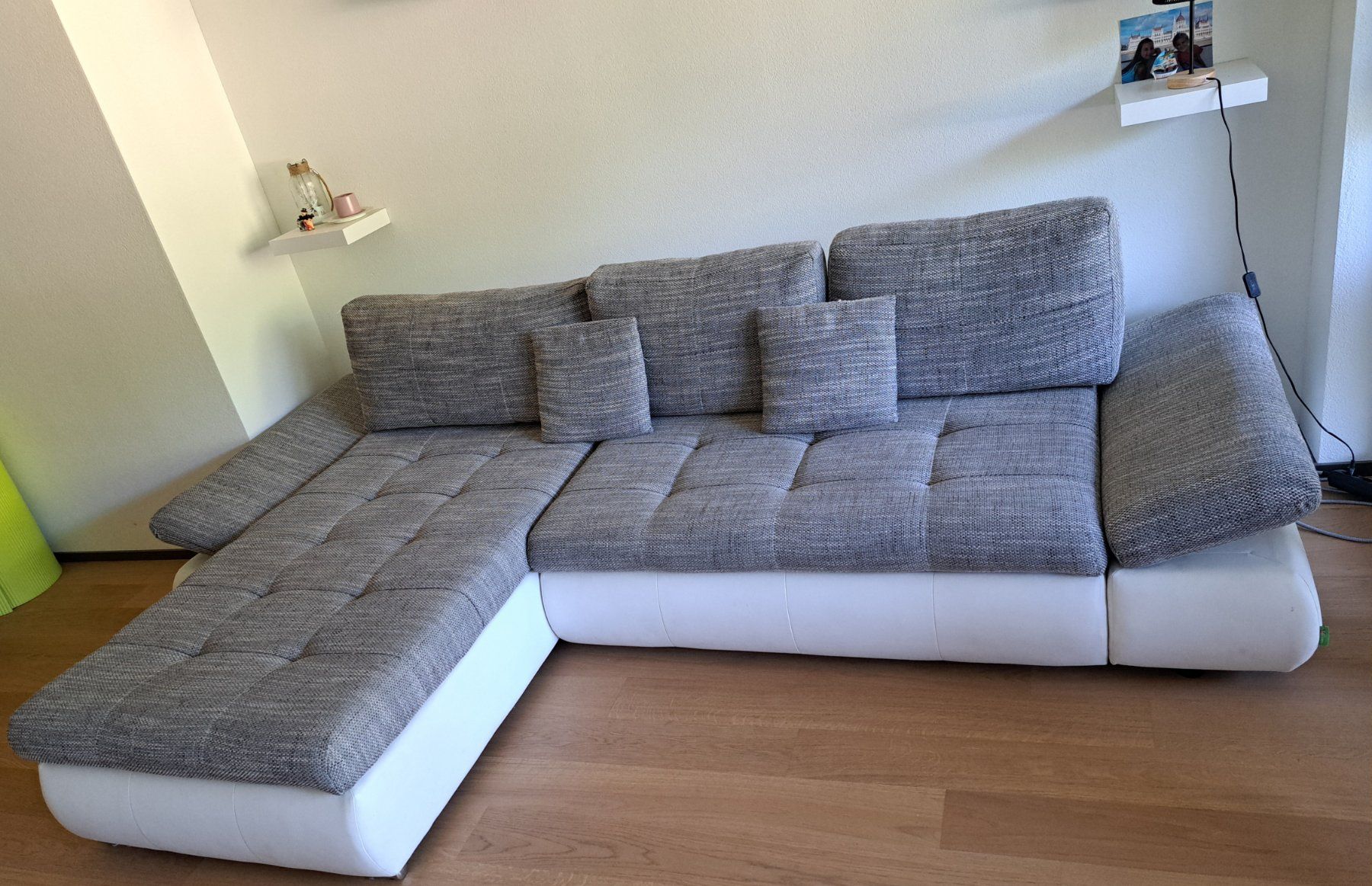 Divani: Ecksofa in Grau-Weiss, 180x180 mit Bettfunktion – Usato da Zürich venduto da dor_lvc5 2