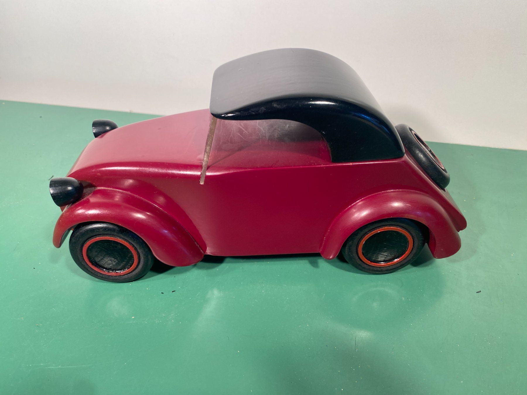 Vilac Giocattoli: Vilac 2CV Holzauto Döschwo 30cm Aroutcheff – Usato da Bern venduto da ToysPlusVintage 3